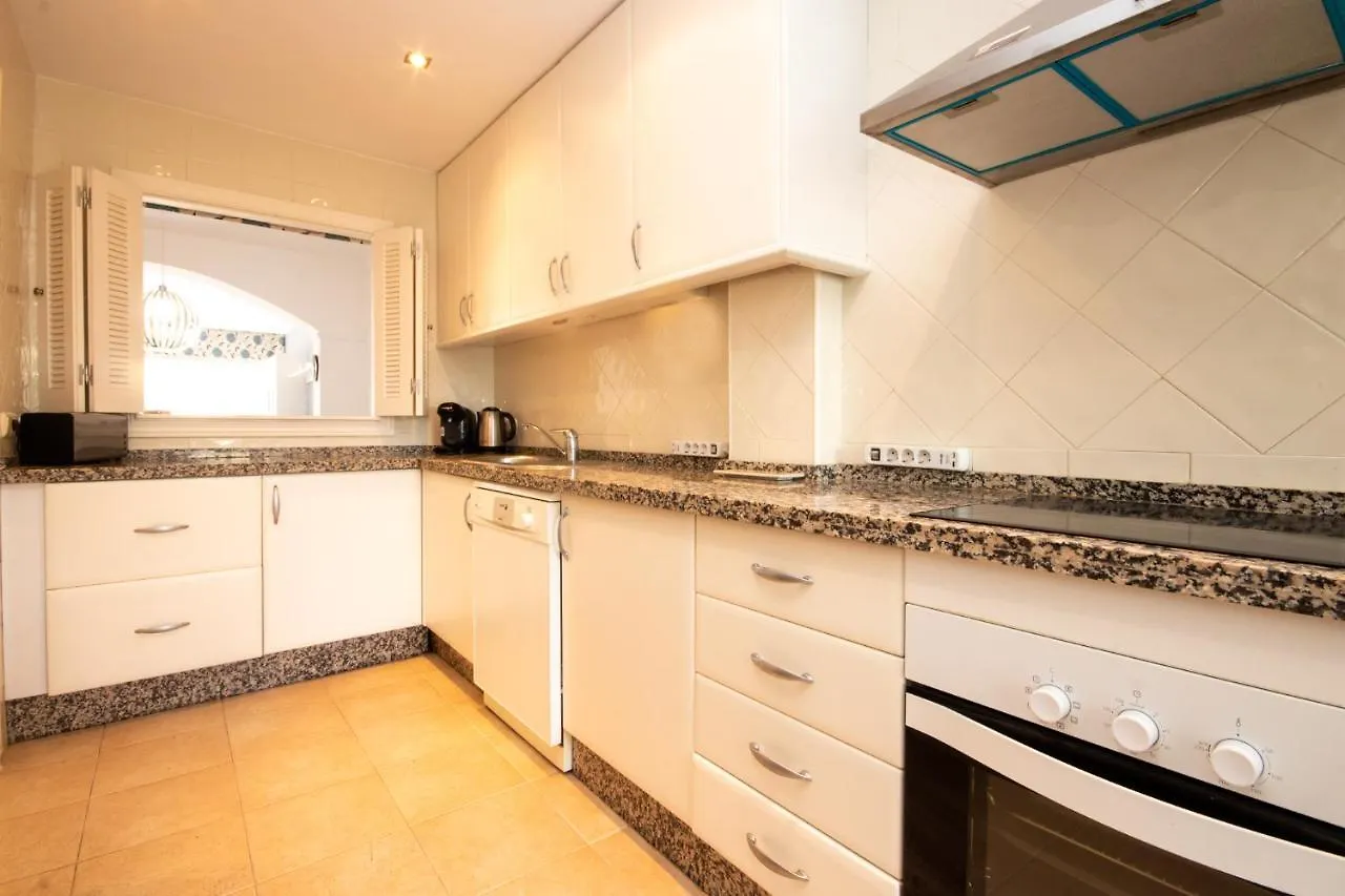 Ground Floor Apartment, Los Jardines De Santa Maria Elviria Marbella